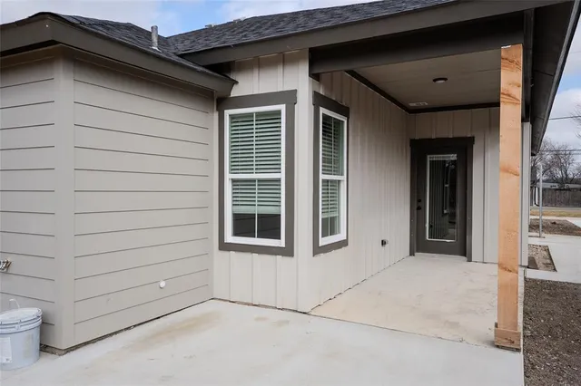 $1,950 | 380 North Dallas Street, Palmer, TX 75152