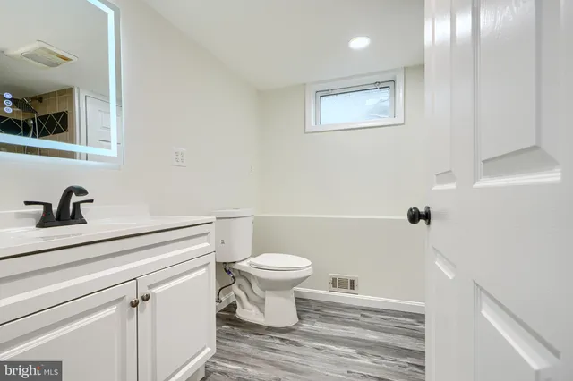 $275,000 | 1535 Rosewick Avenue, Baltimore, MD 21237