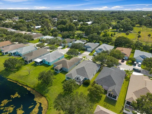 $299,000 | 1112 West 13th Square, Vero Beach, FL 32960