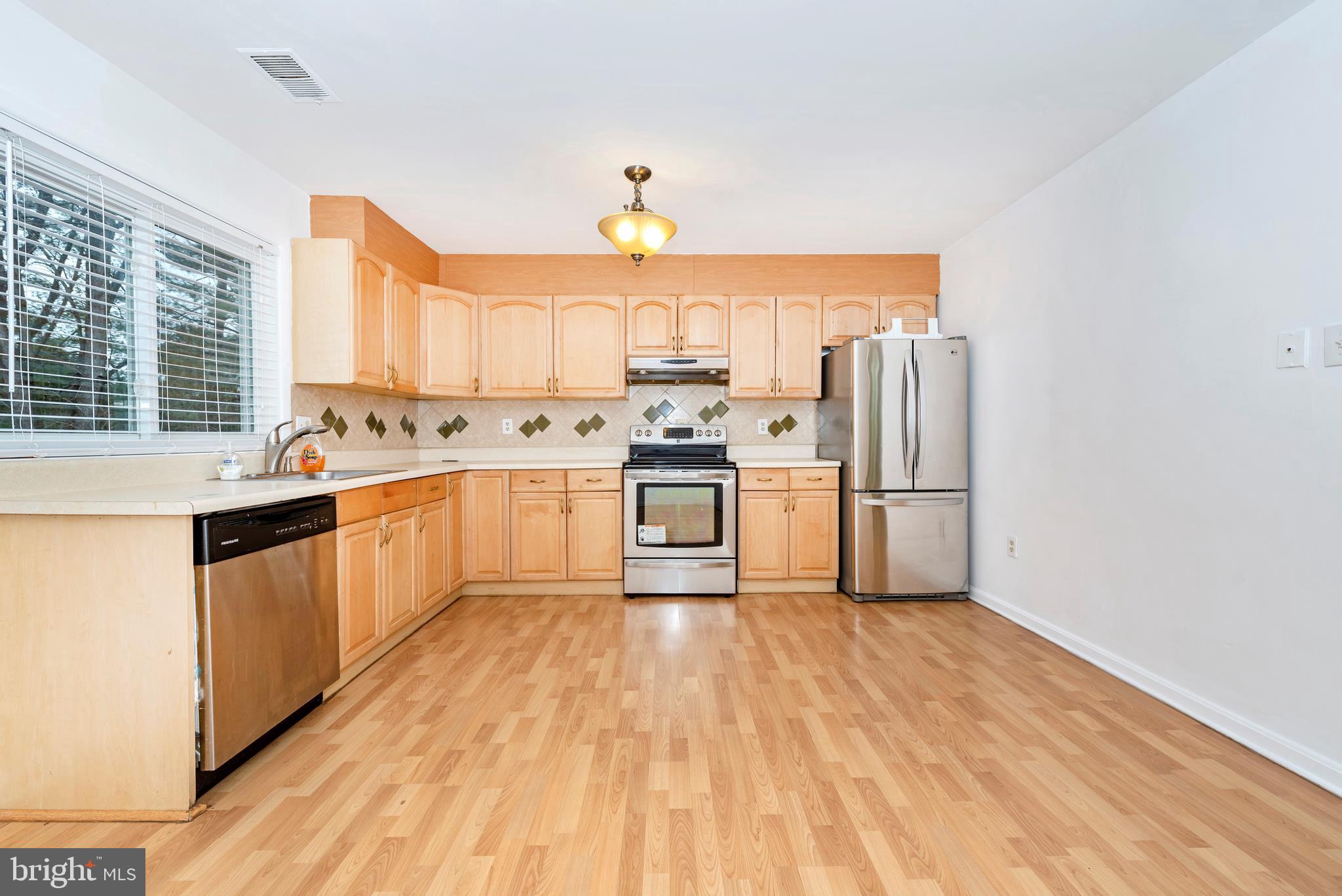 9158 Centerway Road Gaithersburg, MD 20879 - Photo 18 of 40 Gallery Image 18