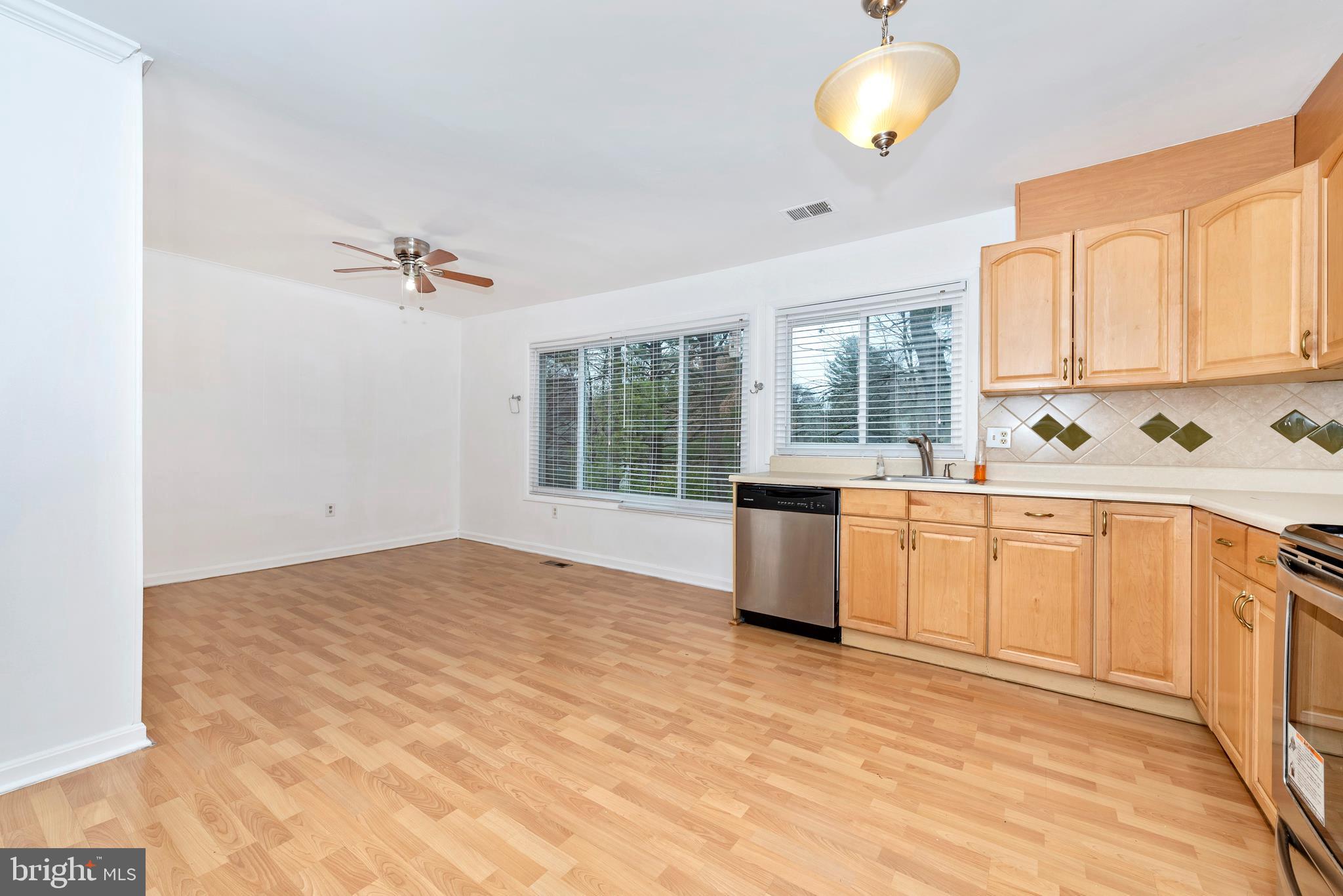 9158 Centerway Road Gaithersburg, MD 20879 - Photo 20 of 40 Gallery Image 20