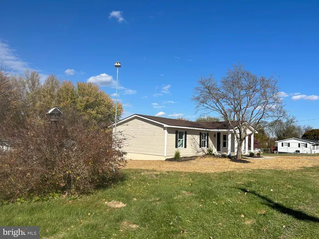 $320,000 | 415 East 10th Avenue, Ranson, WV 25438