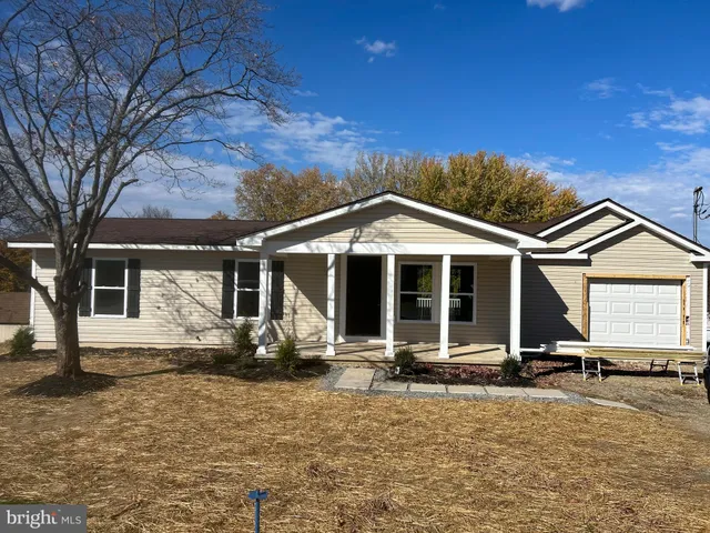 $320,000 | 415 East 10th Avenue, Ranson, WV 25438