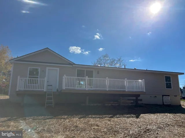 $320,000 | 415 East 10th Avenue, Ranson, WV 25438