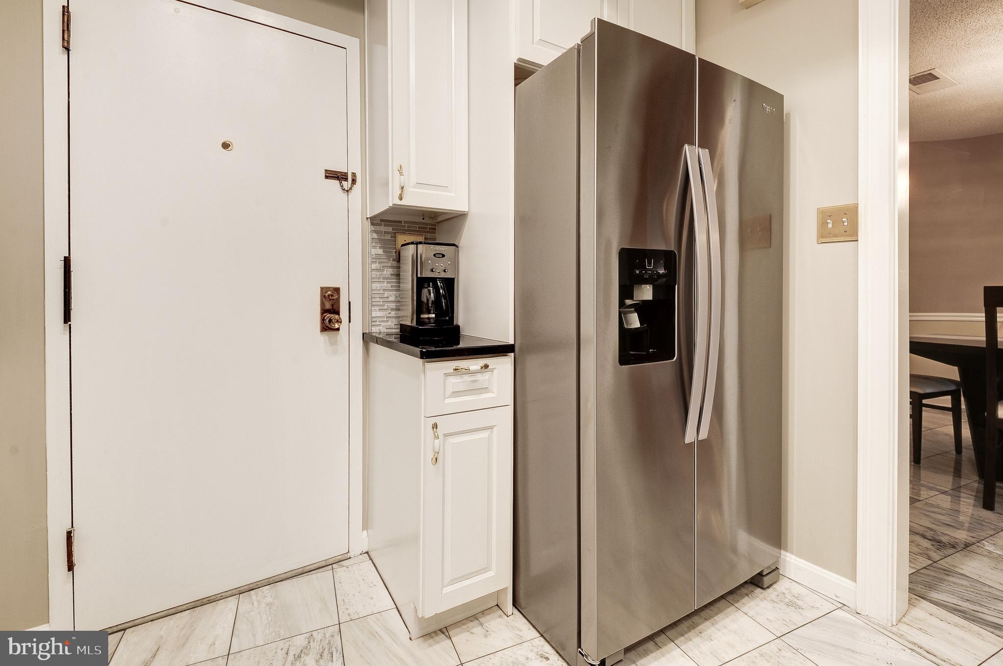 1101 South Arlington Ridge Road, Unit 106 Arlington, VA 22202 - Photo 4 of 33