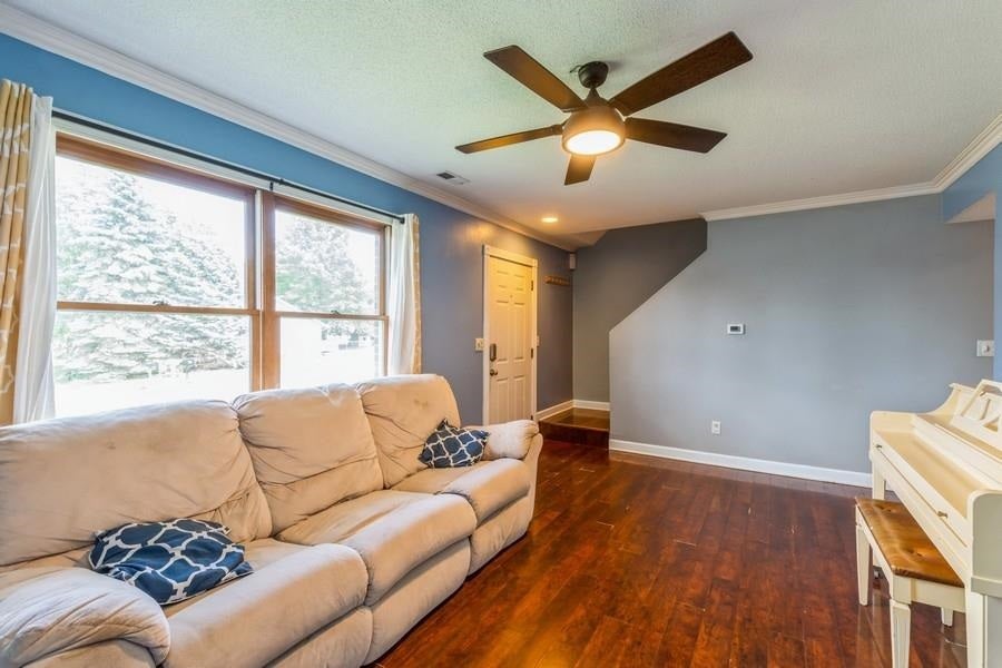885 Prairie Ridge Road North Liberty, IA 52317 - Photo 4 of 25 Gallery Image 4