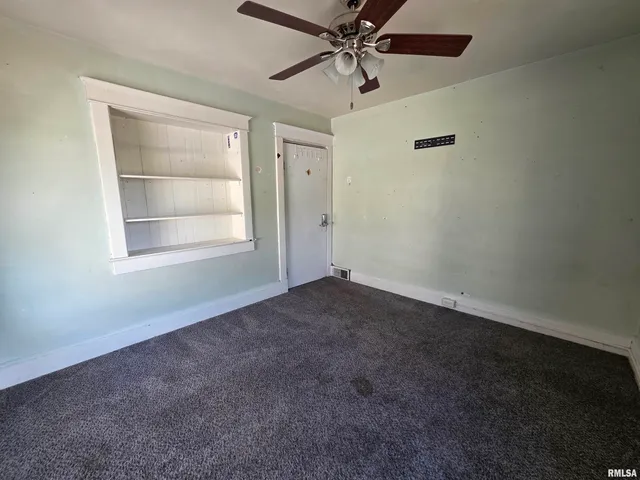 $189,900 | 1403 West Main Street, Peoria, IL 61606