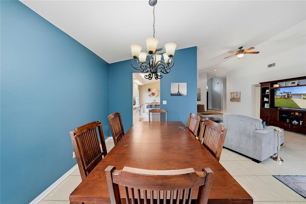 2012 Bridgehampton Place Brandon, FL 33511 - Photo 14 of 32 Gallery Image 14