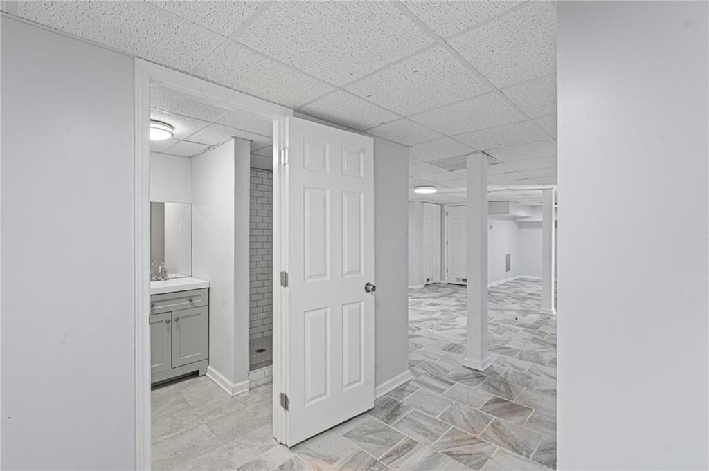 280 Holly Road Northwest Atlanta, GA 30314 - Photo 13 of 38 Gallery Image 13