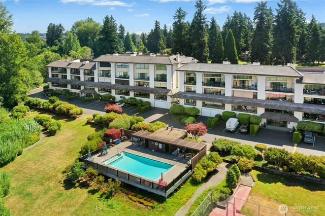 $868,000 | 16925 Inglewood Road Northeast, Unit B305, Kenmore, WA 98028