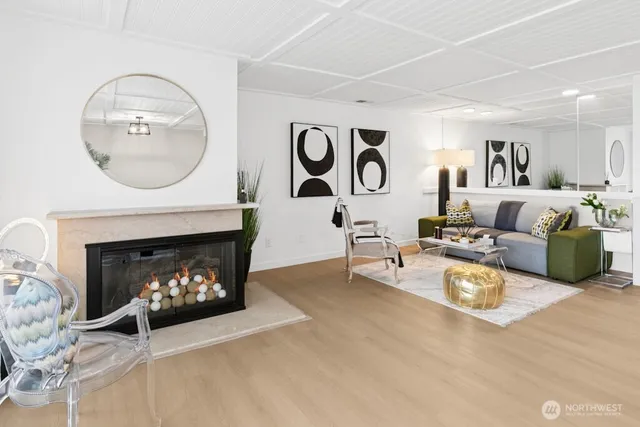 $868,000 | 16925 Inglewood Road Northeast, Unit B305, Kenmore, WA 98028