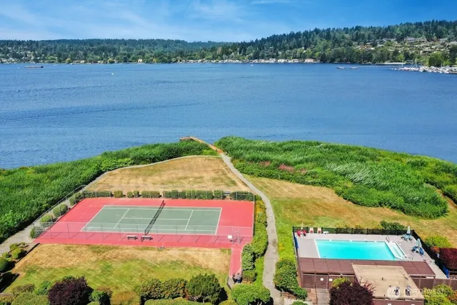 $868,000 | 16925 Inglewood Road Northeast, Unit B305, Kenmore, WA 98028