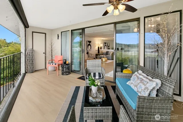 $868,000 | 16925 Inglewood Road Northeast, Unit B305, Kenmore, WA 98028