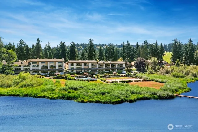 $868,000 | 16925 Inglewood Road Northeast, Unit B305, Kenmore, WA 98028