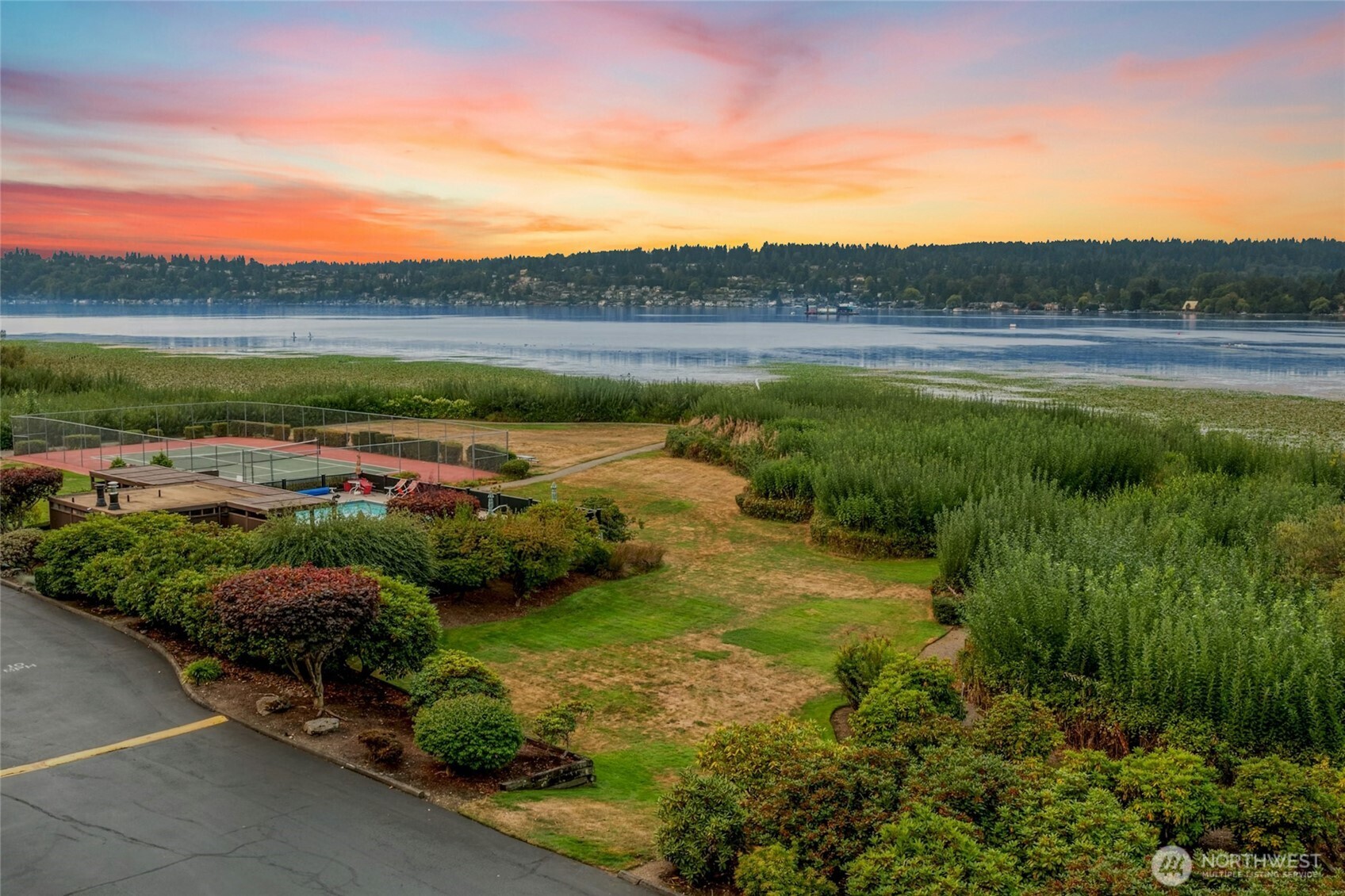 16925 Inglewood Road Northeast, Unit B305 Kenmore, WA 98028 - Photo 5 of 34