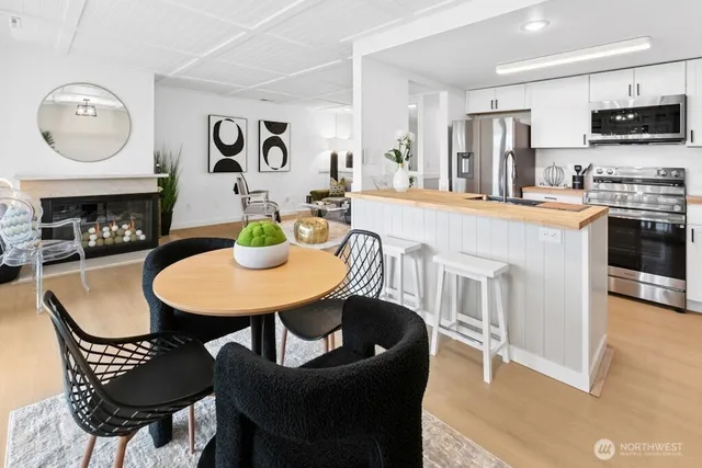 $868,000 | 16925 Inglewood Road Northeast, Unit B305, Kenmore, WA 98028