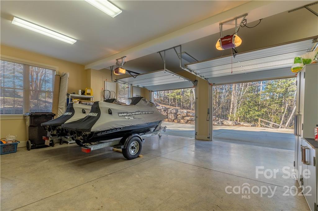 1849 Southpointe Drive Morganton, NC 28655 - Photo 42 of 48 a room with gym equipment and a large window