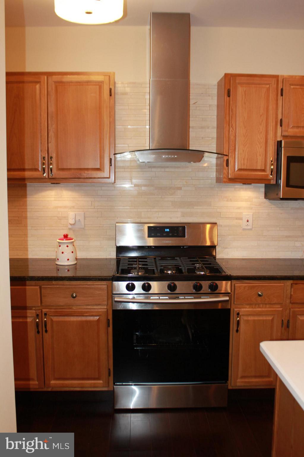 4630 Rokeby Road Baltimore, MD 21229 - Photo 19 of 48