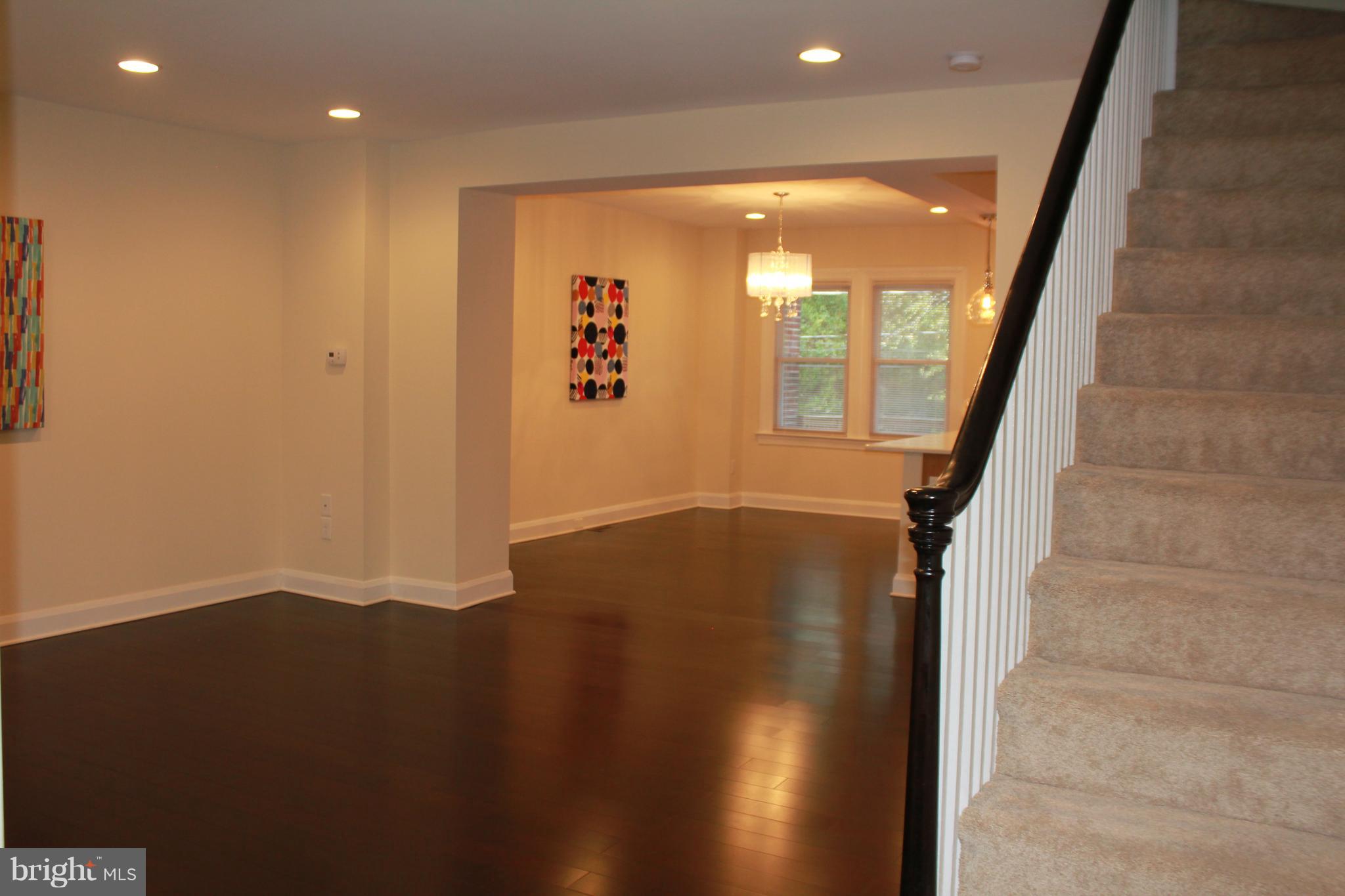 4630 Rokeby Road Baltimore, MD 21229 - Photo 8 of 48