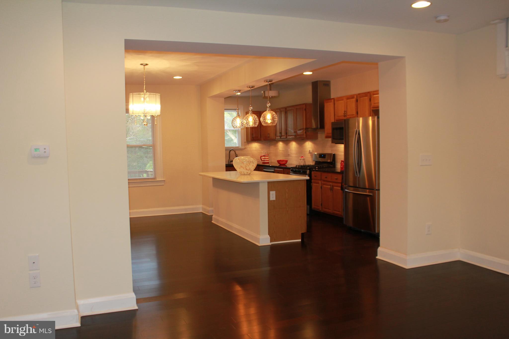 4630 Rokeby Road Baltimore, MD 21229 - Photo 10 of 48