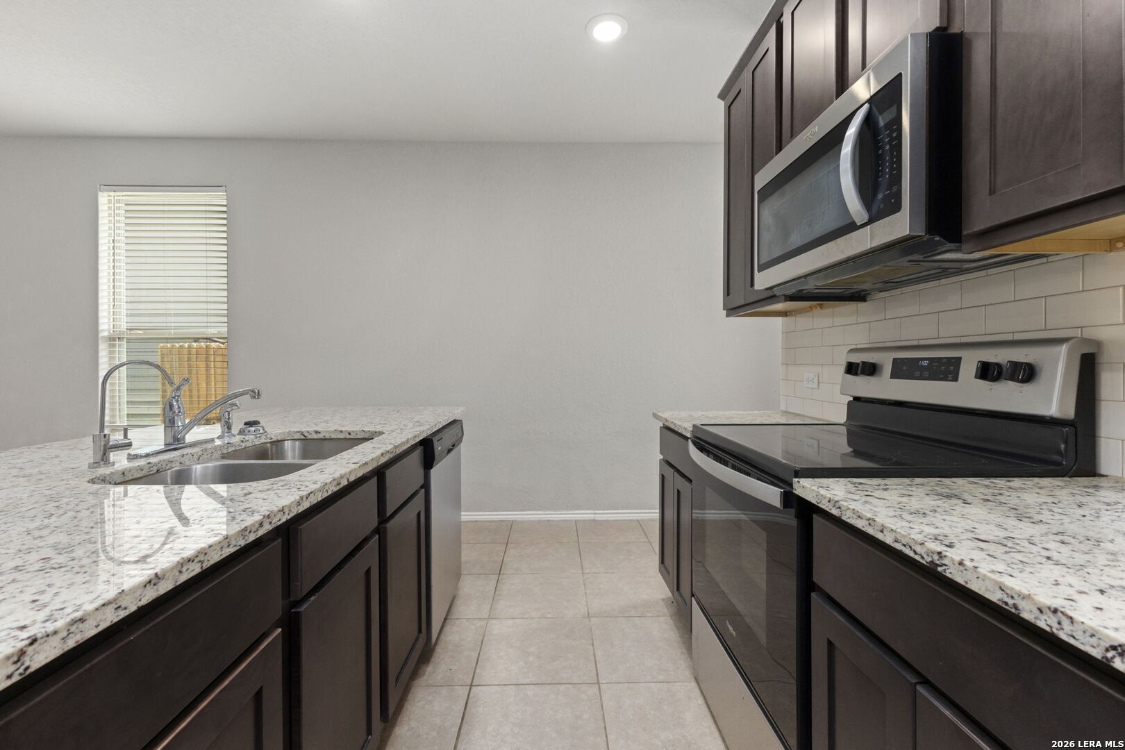 10019 Rancho Real Road San Antonio, TX 78224 - Photo 9 of 17
