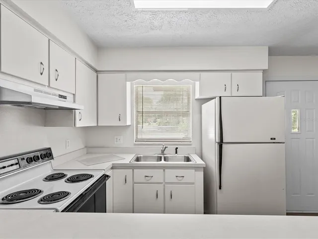 $1,500 | 14080 Southeast 46th Court, Summerfield, FL 34491