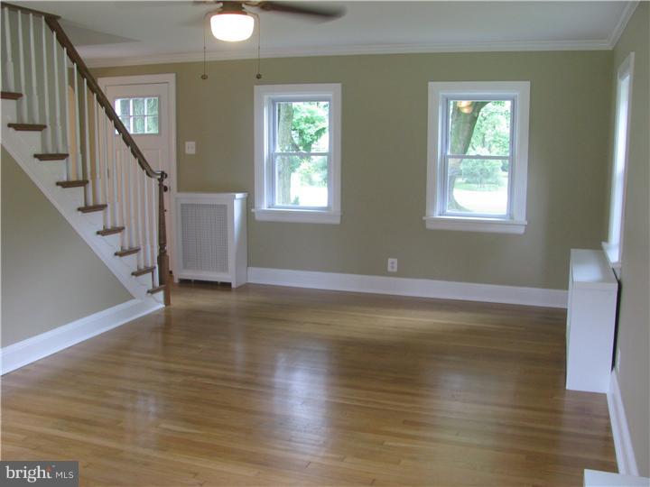 11 Reeceville Road Coatesville, PA 19320 - Photo 8 of 21 Living Room