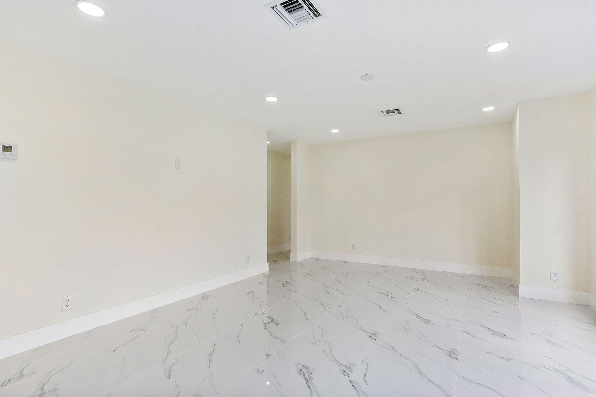 3185 Riddle Road West Palm Beach, FL 33406 - Photo 9 of 33 DSC02475