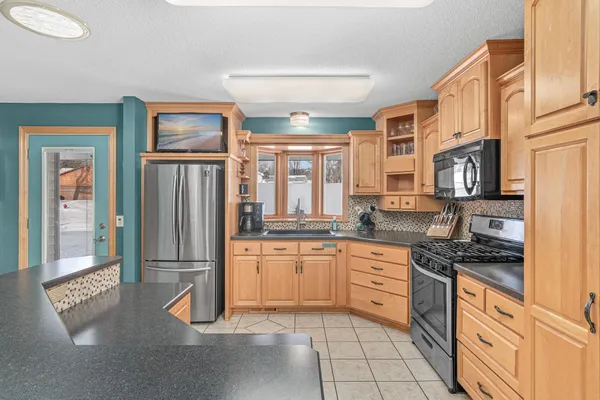 $470,000 | 7809 119th Avenue North, Champlin, MN 55316