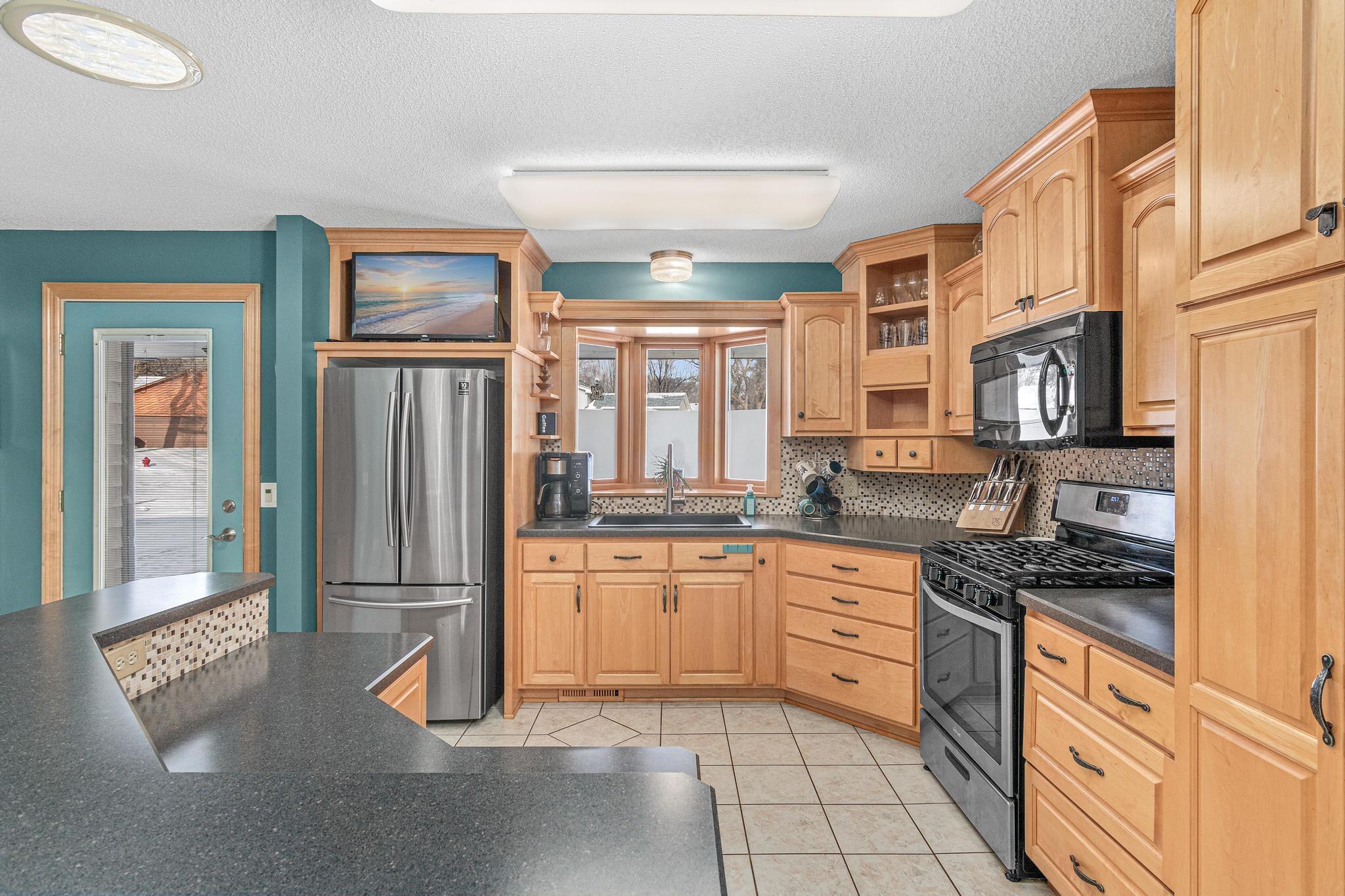 7809 119th Avenue North Champlin, MN 55316 - Photo 3 of 32