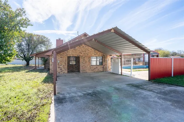 $445,000 | 601 Henry Street, Dublin, TX 76446
