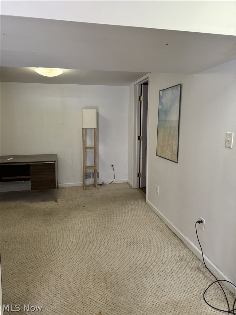 880 East Caston Road Uniontown, OH 44685 - Photo 20 of 34