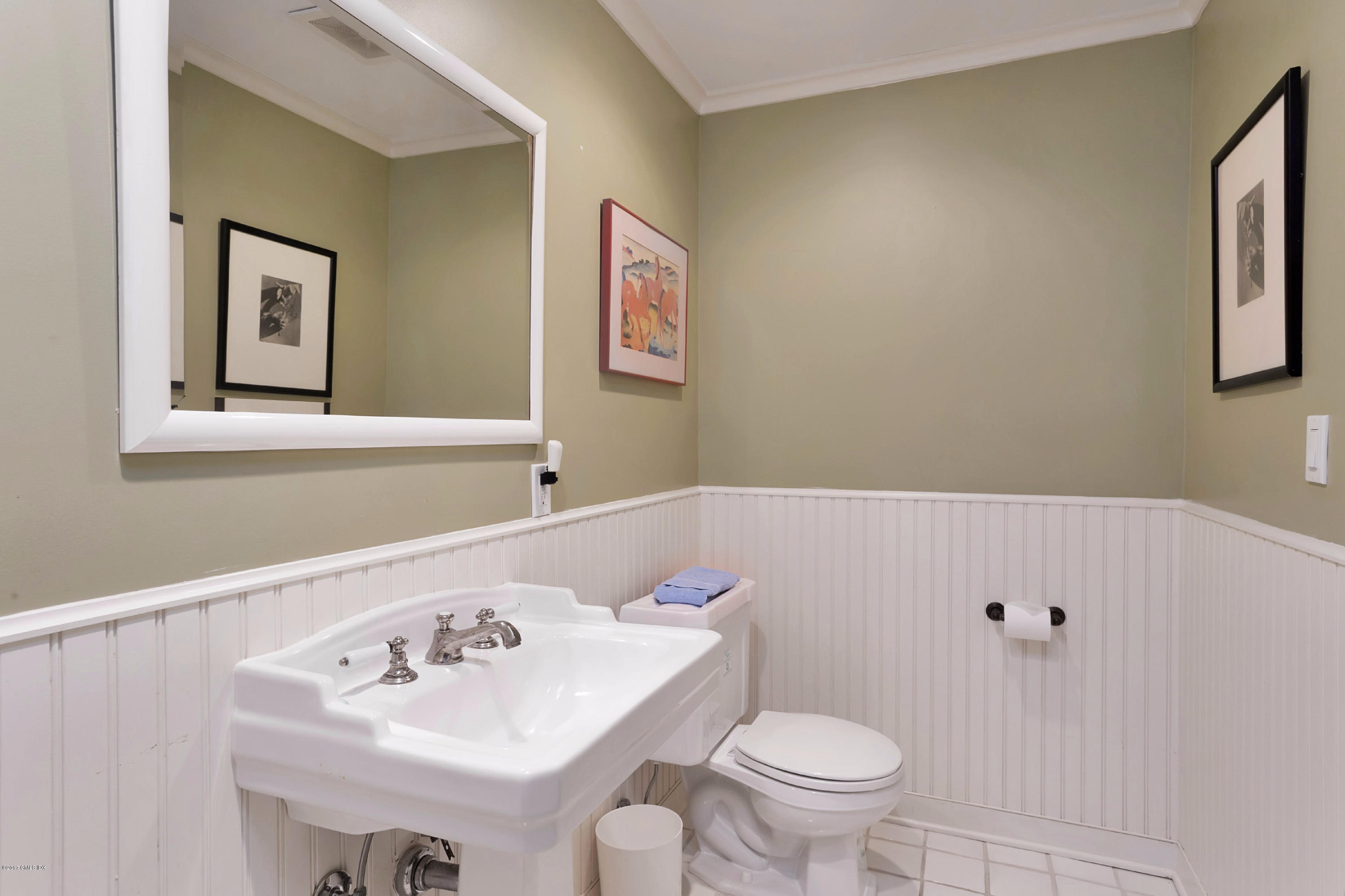 49 Gilliam Lane Riverside, CT 06878 - Photo 33 of 38 a bathroom with a sink mirror and toilet