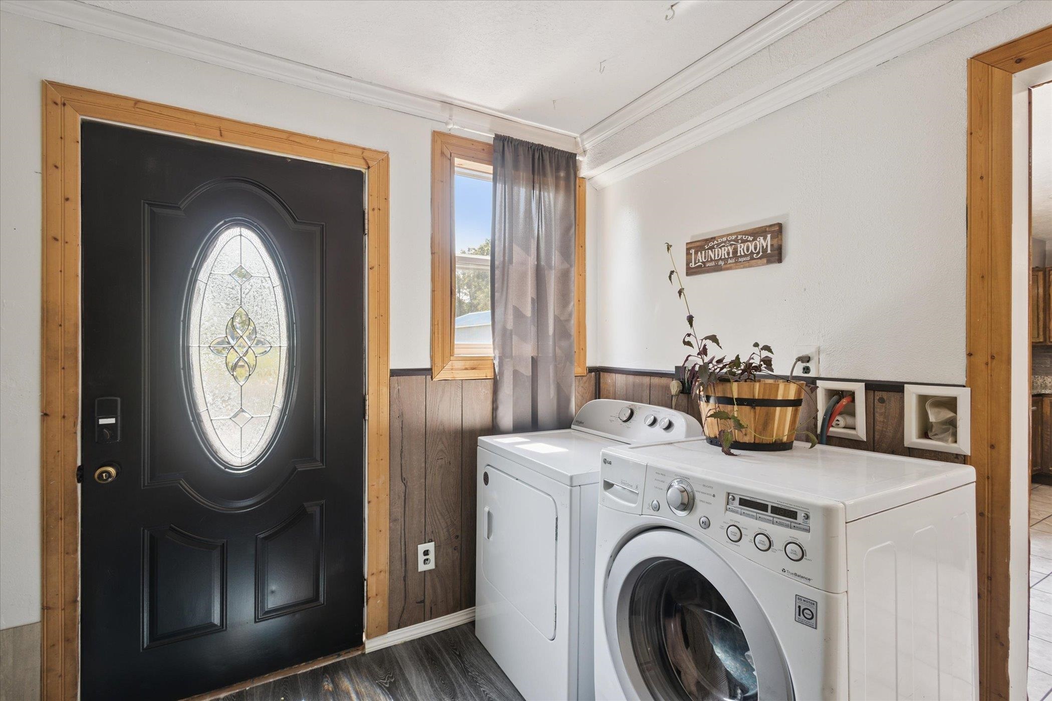 10374 Douglas Road Osceola, IN 46561 - Photo 11 of 36