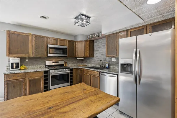 $799,900 | 10374 Douglas Road, Osceola, IN 46561