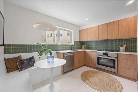 $575,000 | 440 Poplar Street, Philadelphia, PA 19123