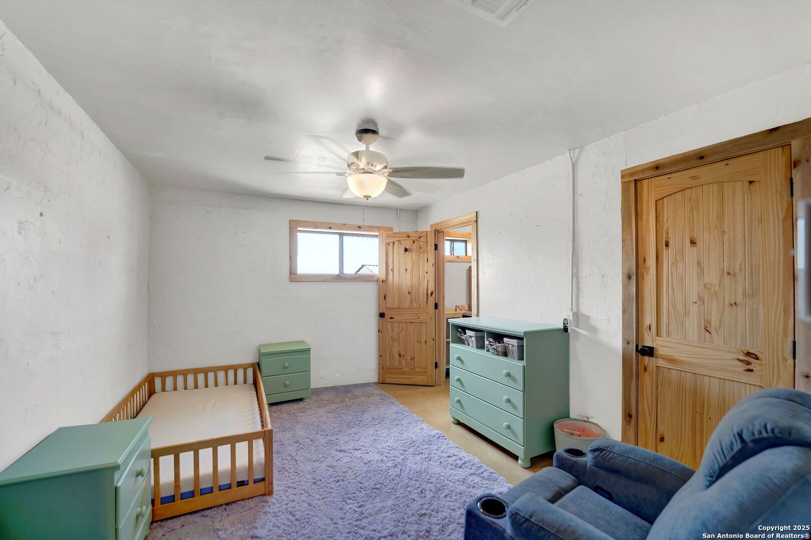 722 County Road 424 Hondo, TX 78861 - Photo 38 of 45 a living room with furniture and a window