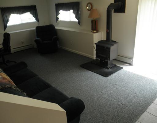5325 Flat River Road Coventry, RI 02827 - Photo 8 of 17 Den/Family/Great Room.