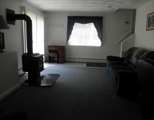 5325 Flat River Road Coventry, RI 02827 - Photo 9 of 17 Den/Family/Great Room.