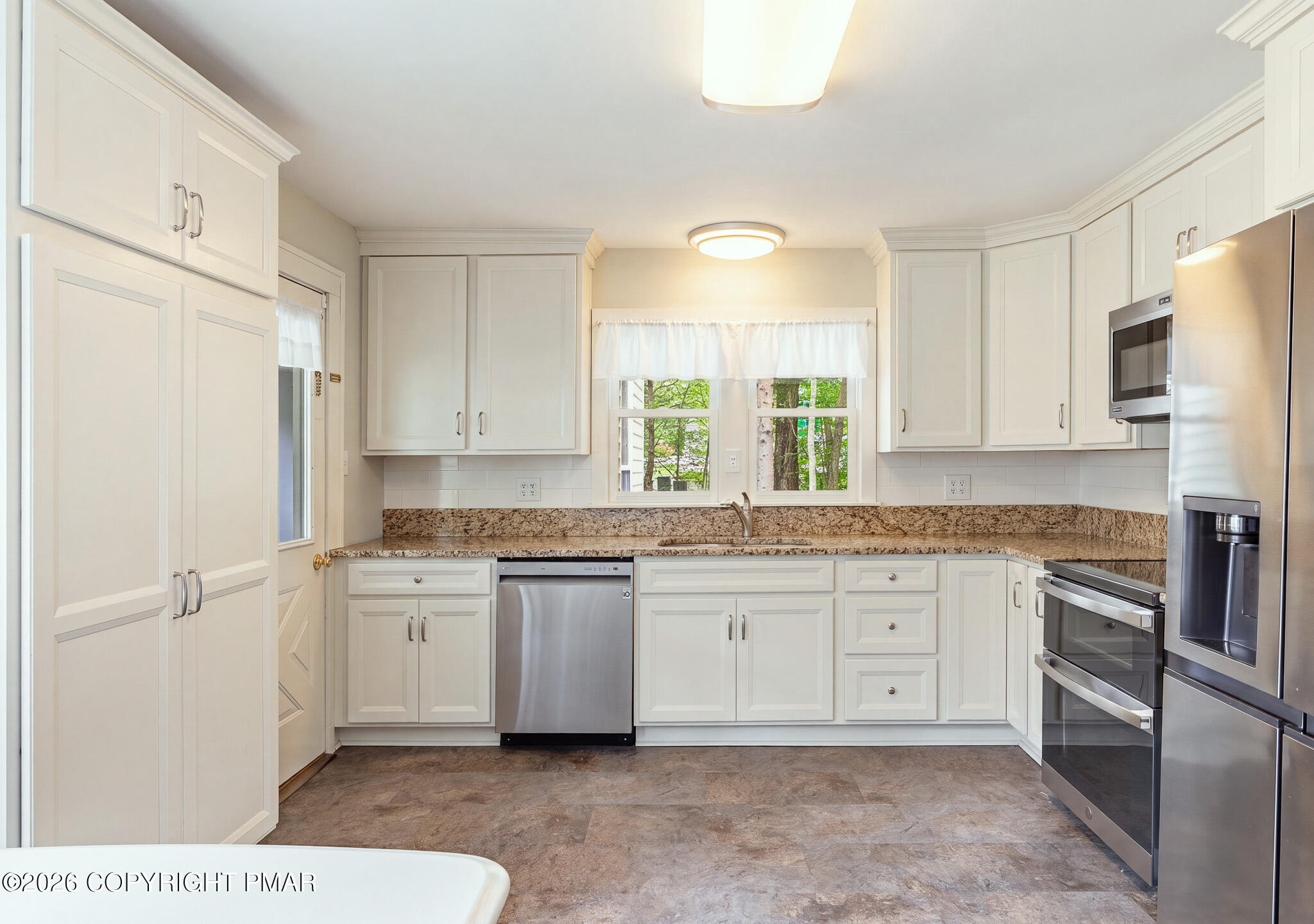 253 Thomas Road Blakeslee, PA 18610 - Photo 14 of 26 14-HomeView_Media-253_Thomas_Rd