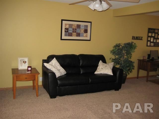 1516 Kingsbury Road Washington, IL 61571 - Photo 7 of 18 Gallery Image 7