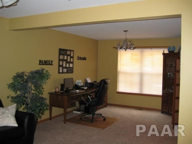 1516 Kingsbury Road Washington, IL 61571 - Photo 8 of 18 Gallery Image 8