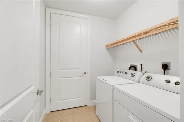 $5,000 | 23161 Fashion Drive, Unit 311, Estero, FL 33928