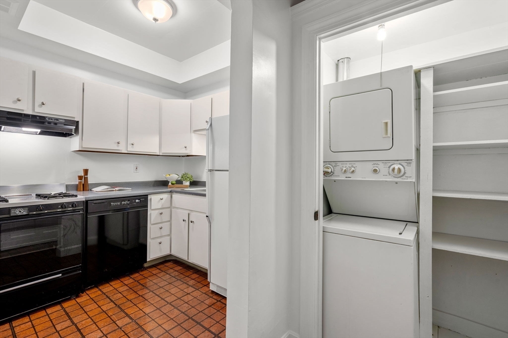 43 Upton Street, Unit 2 Boston, MA 02118 - Photo 11 of 24