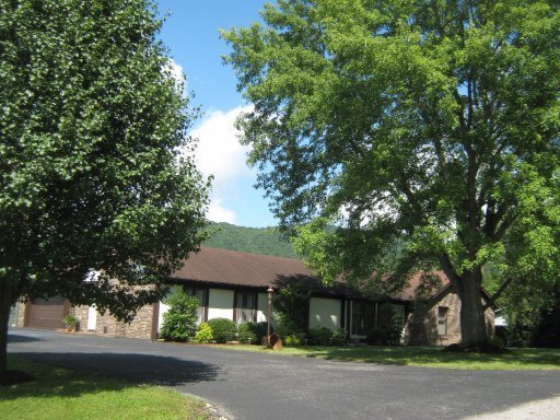 120 Pops Road Jacksboro, TN 37757 - Photo 1 of 1 Primary Photo