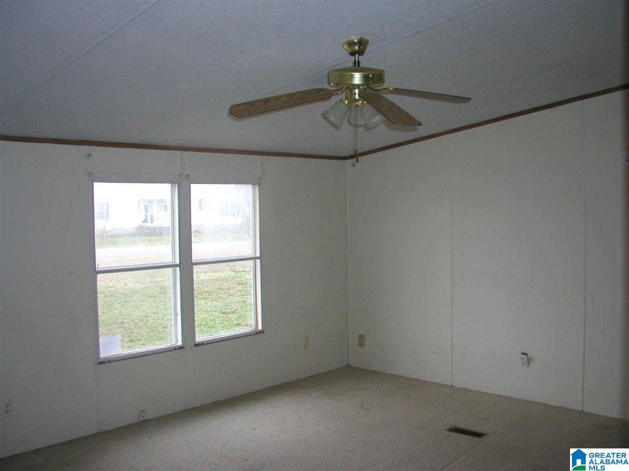 460 Robanna Circle Ohatchee, AL 36271 - Photo 8 of 11