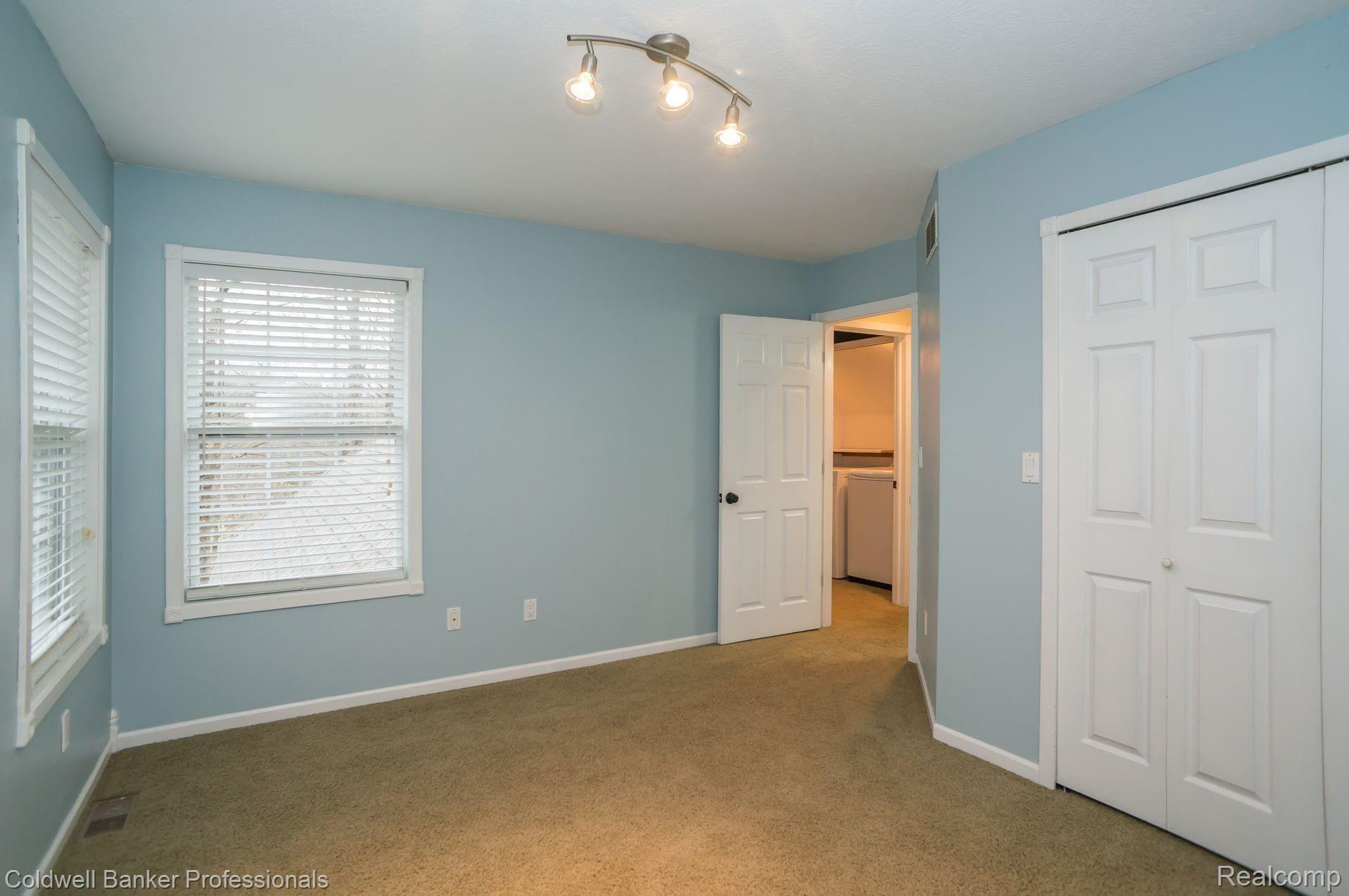2480 Melvin Road Pinckney, MI 48169 - Photo 24 of 39 Bedroom 3 2nd view