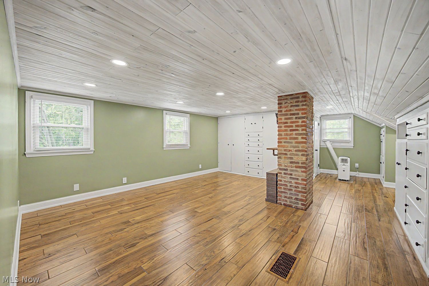 7490 Race Road North Ridgeville, OH 44039 - Photo 39 of 50 master bedroom