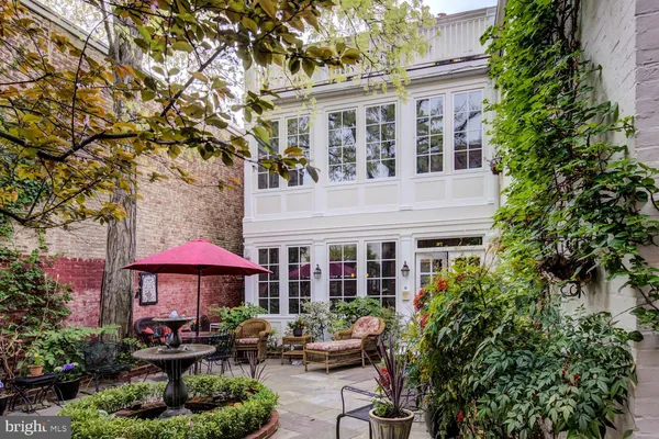 $3,450,000 | 600 G Street Southeast, Washington, DC 20003