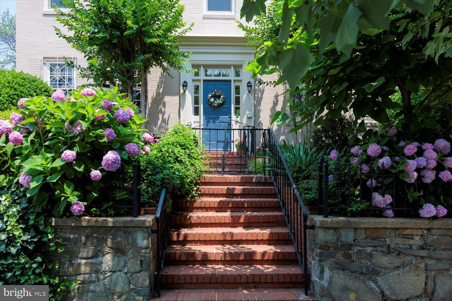 600 G Street Southeast Washington, DC 20003 - Photo 3 of 65